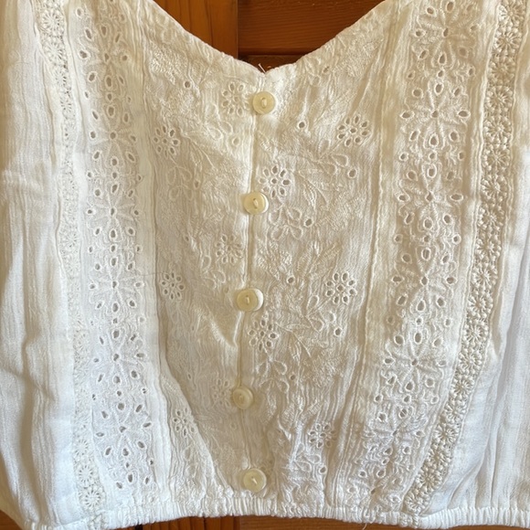 Crop Top - Picture 2 of 3